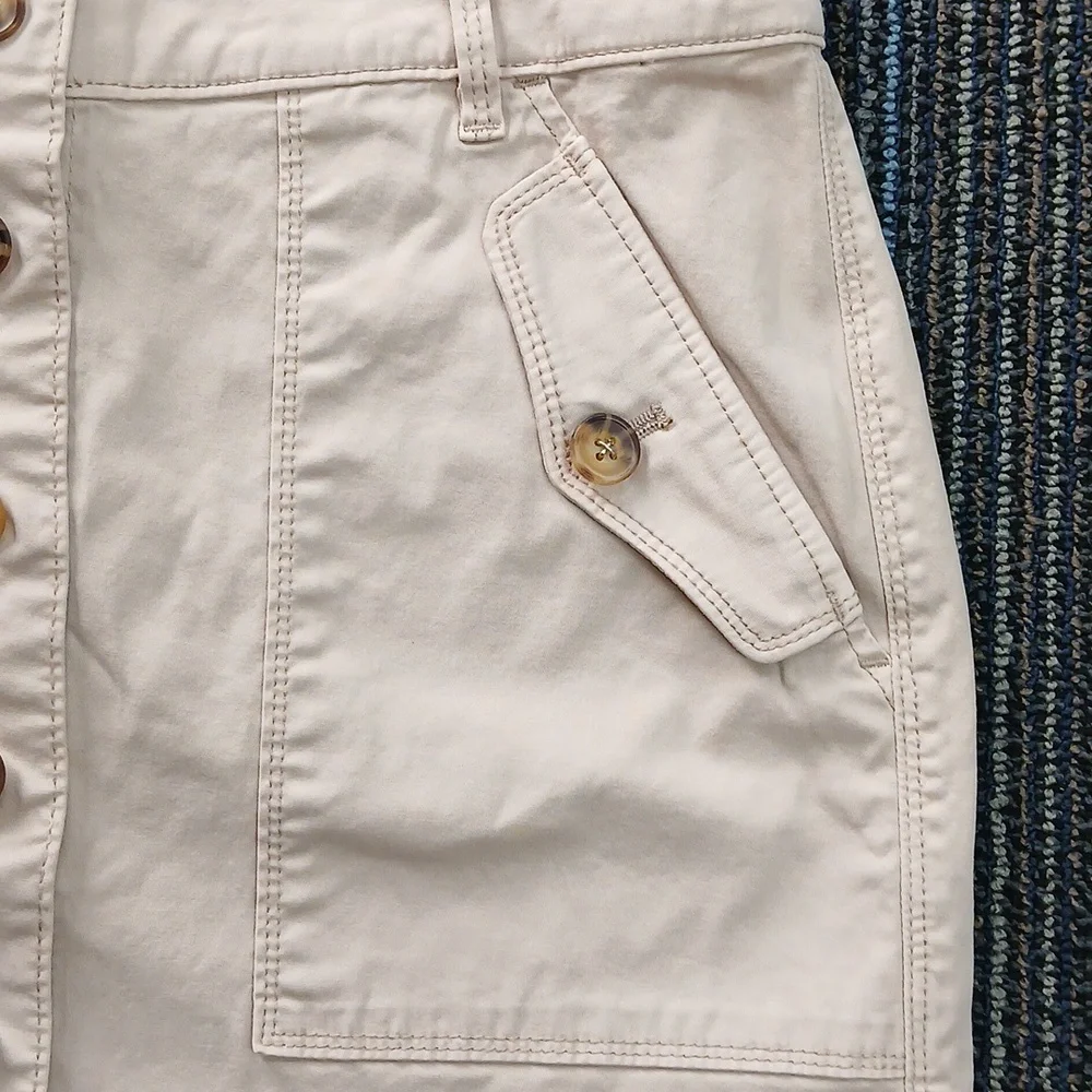 Nwot White House Black Market Tan Button Frojt Skirt Size 2 - Picture 2 of 8